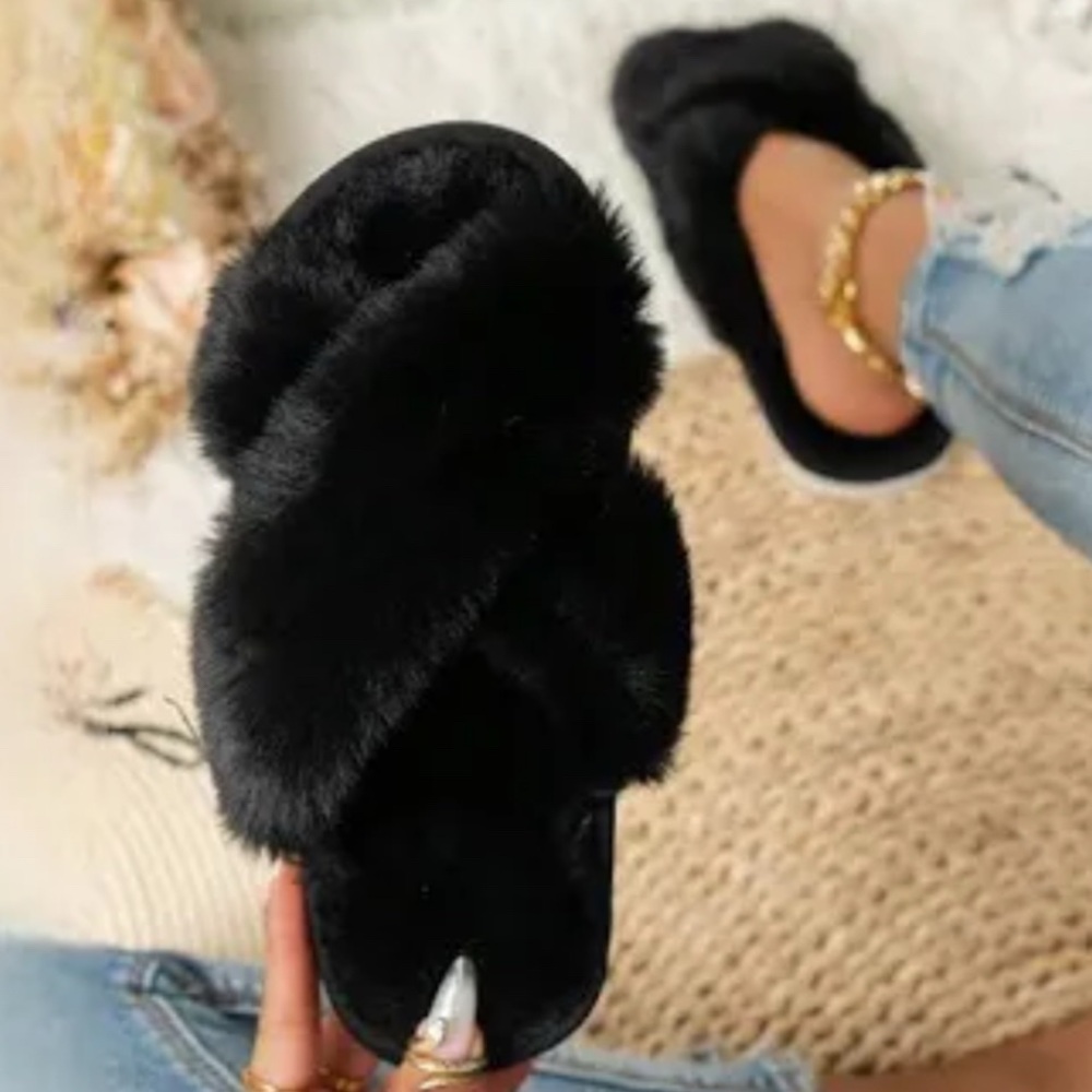 Black Fuzzy Slippers